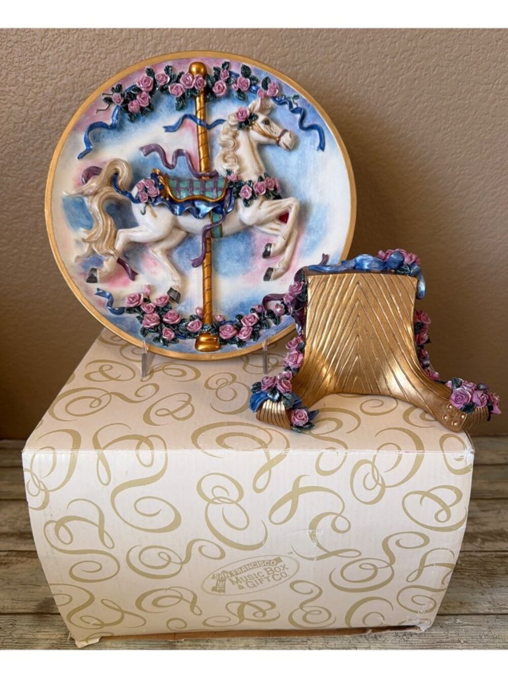 San Francisco Music Box Musical Carousel Plate with Stand in Box Nursery Decor - Picture 4 of 17